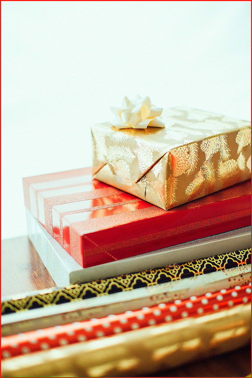 The Gift that Keeps On Giving - Gift Wrapped - Buy Christian Books & Gifts Online here
